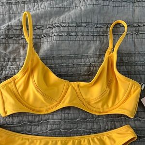 Kittenish hello bathing suit top NWT